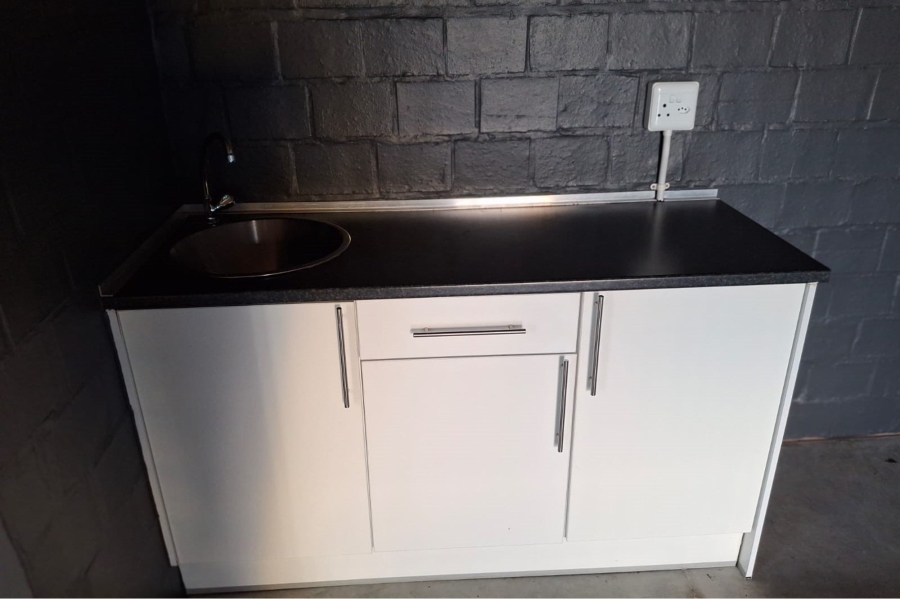 To Let commercial Property for Rent in Fairview Eastern Cape
